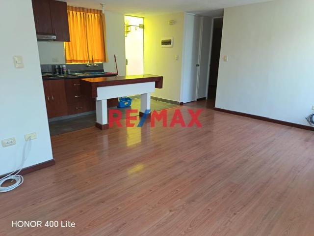 Departamento Con Azotea Propia En Miraflores, Arequipa