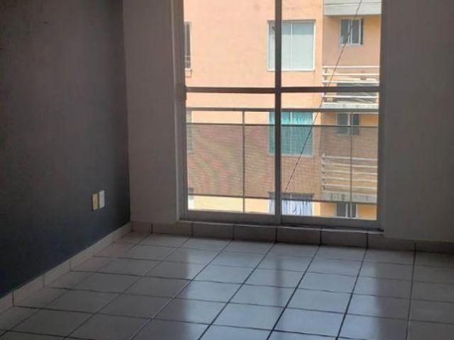 Departamento con balcón, elevador 2 recámaras