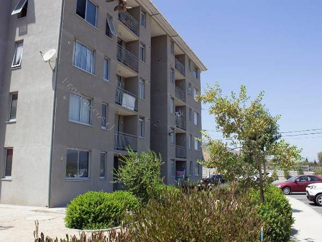 Departamento con Balcón en Condominio Ravello, La Calera