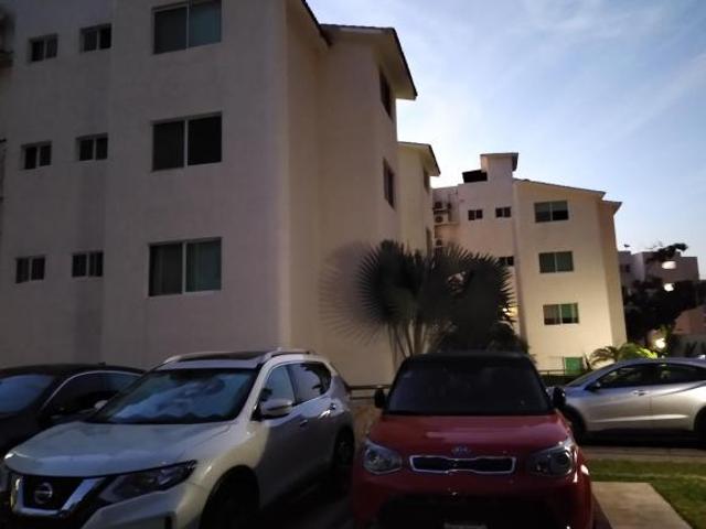 Departamento con Roof Garden en Vta. en Balcones de C. Azul, Vista, Alberca