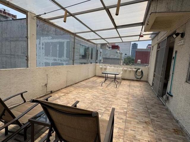 Departamento con terraza privada a pasos de Paseo de la Reforma