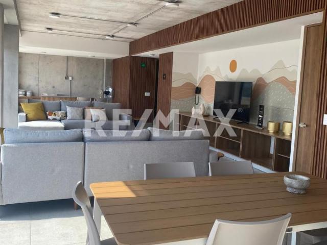 DEPARTAMENTO CON TERRAZA Y ESTACIONAMIENTO EN VENTA EN LA COLONIA AMERICANA, GUADALAJARA