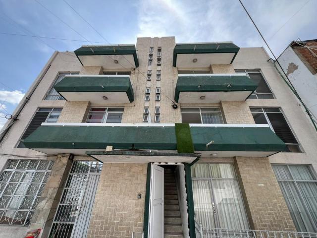 Departamento con 3 Rec?maras a 2 cuadras del Arco de la Calzada