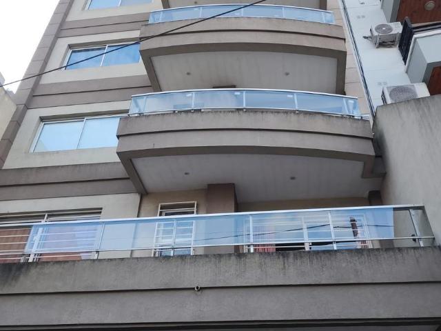Departamento contrafrente con balcon en Lanús Oeste