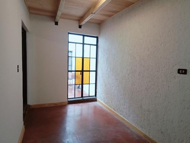 DEPARTAMENTO CENTRICO EN RENTA