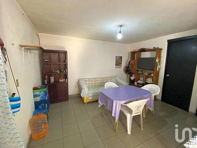 Departamento en Venta, Sin Estacionamiento, cerca Metro San Joaquín