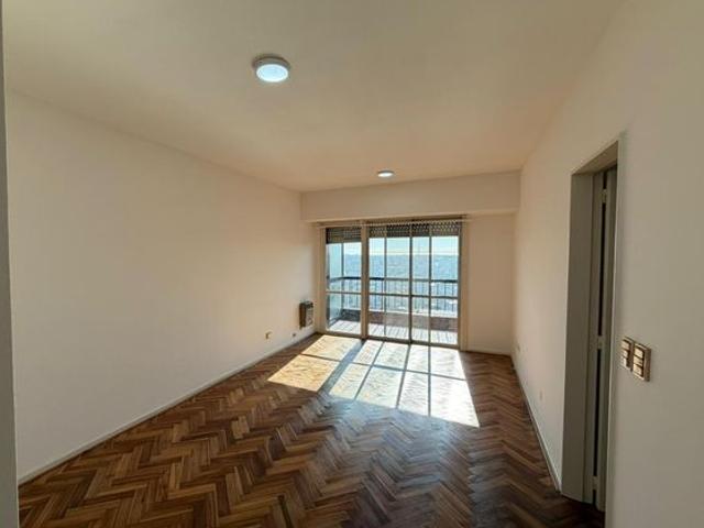 Departamento cuatro ambientes alquiler wilde centro