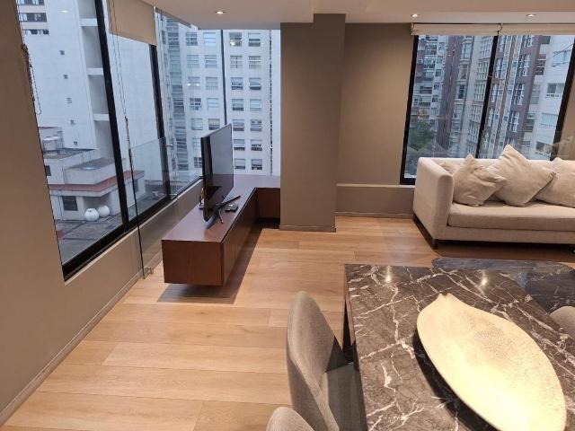 Departamento a estrenar amueblado y equipado de tres recámaras