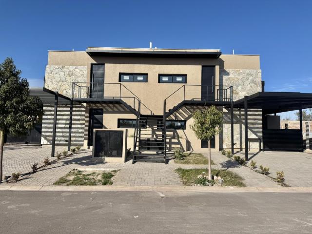 Departamento a estrenar en barrio privado Las Tacas | 2 dormitorios, cochera y amenities, Maipu