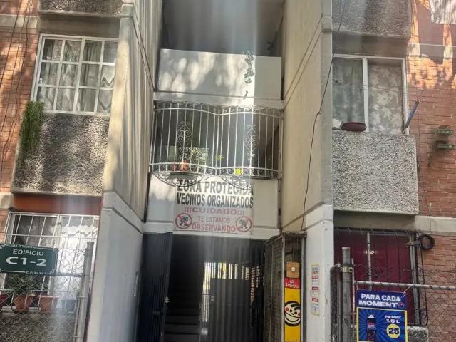 Departamento a la venta en U. H. El Tenayo