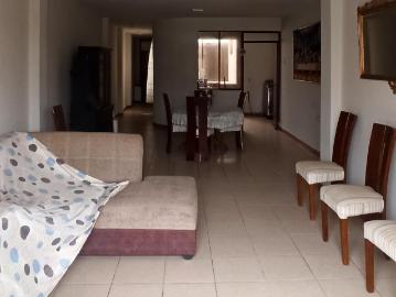 Piso en venta en Asia - Cuarto de servicio