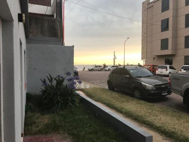 Departamento a metros del mar y una cuadra del centro