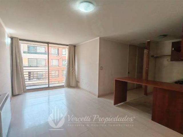 Departamento a pasos de Metro Santa Ana