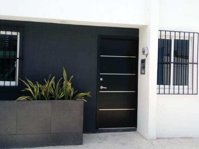 DEPARTAMENTO AMUEBLADO, CERCA DE PEMEX DE LA 33