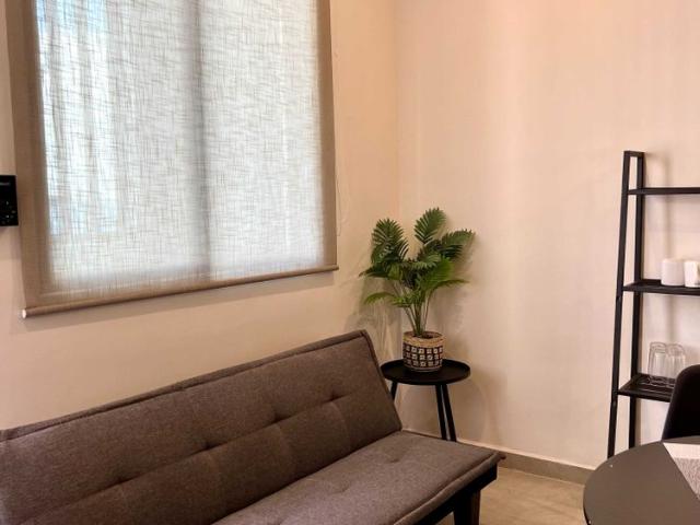 Departamento amueblado, de 1 recámara, con servicios incluidos