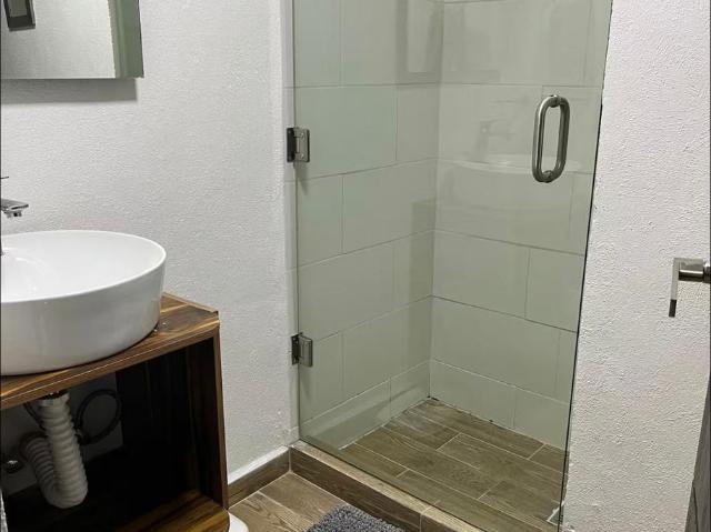 Departamento Amueblado en Planta Baja a 5 min de la Salle