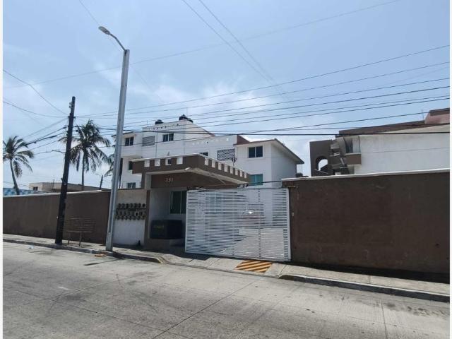 Departamento amueblado en planta baja de 3 rec?maras en Col. Villa Rica. A una cuadra de V?a Muerta