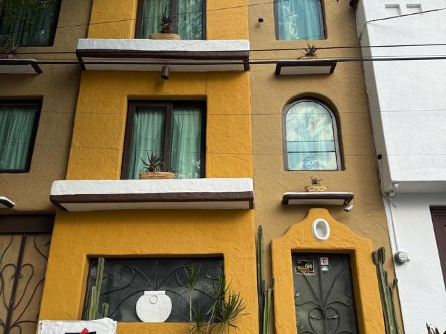 DEPARTAMENTO AMUEBLADO EN RENTA A 1 CUADRE DE BLVD GARCIA DE LEON