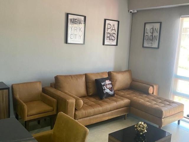 Departamento Amueblado en Renta, City Esmeralda