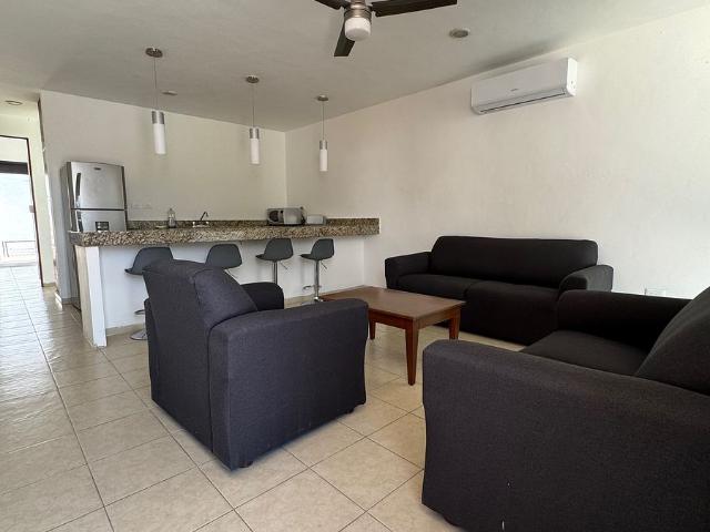 DEPARTAMENTO AMUEBLADO EN RENTA CON TERRAZA EN BENITO JUÁREZ NORTE, MÉRIDA