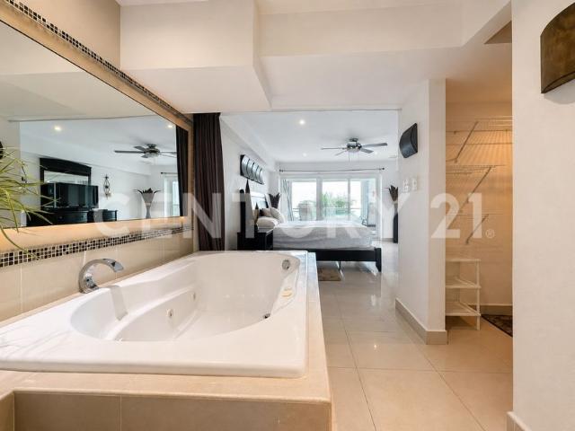 Departamento amueblado en renta con terraza y vista al mar en Cozumel