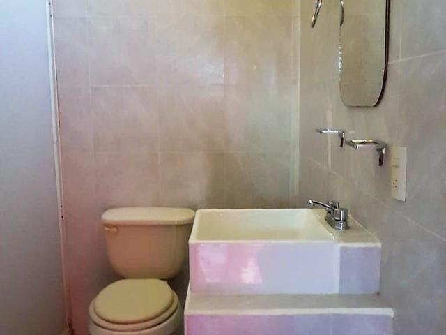 Departamento amueblado en Renta Conjunto con Alberca y Jardin
