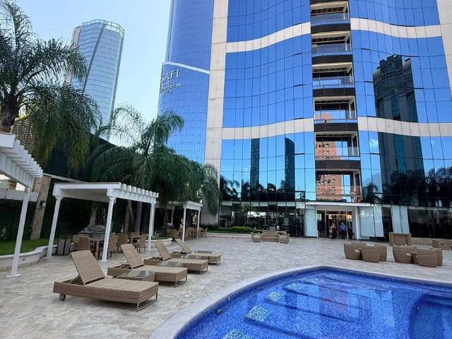 Departamento Amueblado en Renta en Metropolitan Center | 2 Recámaras | 136 m²
