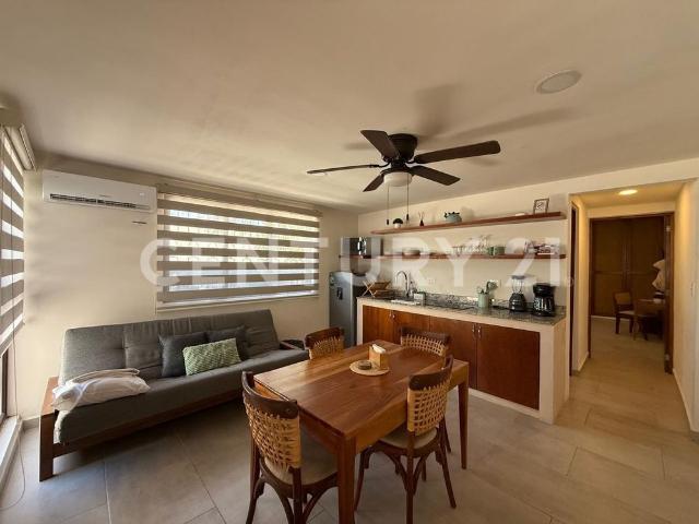 Departamento amueblado en renta en García Ginerés, Mérida