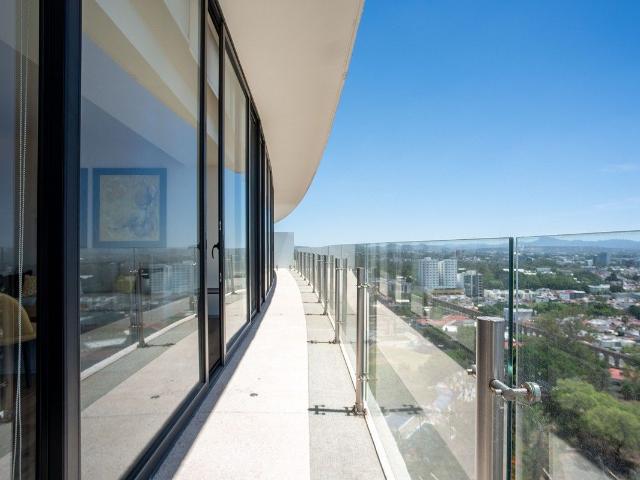 Departamento amueblado en RENTA en torre Latitud