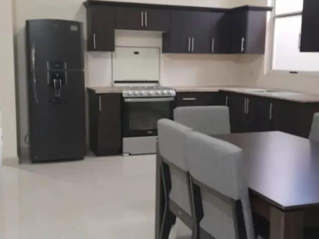 Departamento Amueblado en Renta Los Reales