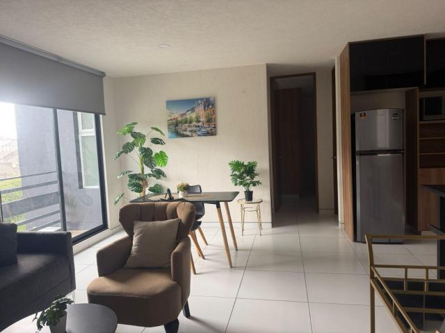 DEPARTAMENTO AMUEBLADO EN RENTA QUINTA CANTERA ZONA ALTOZANO MORELIA