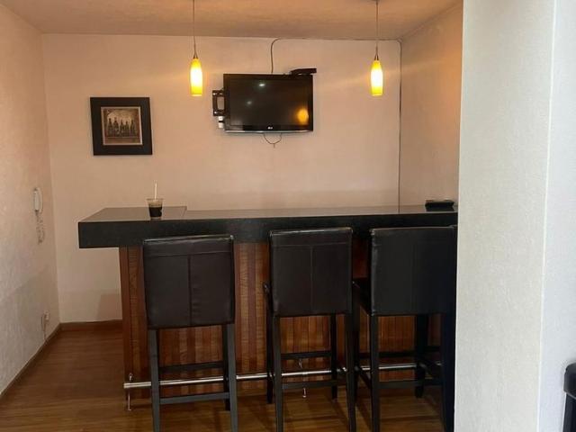 Departamento Amueblado en Renta – ¡Ubicación Inmejorable sobre Periférico!