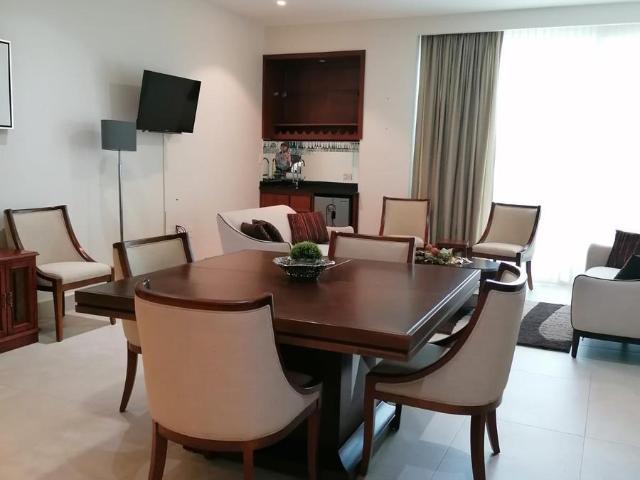 Departamento amueblado en torre 811
