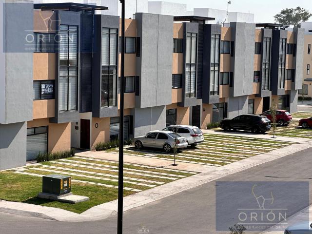Departamento amueblado renta cerca Puerta Real Queretaro