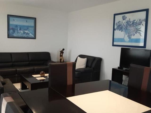 Departamento amueblado y equipado en Cordillera Oriental en 3er piso 3 recamaras