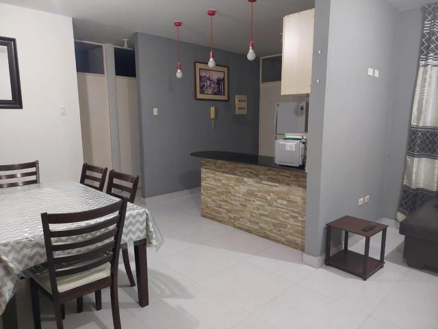 Departamento amoblado en alquiler urb. Miraflores quinto piso