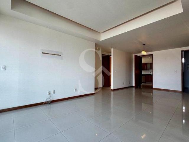 DEPARTAMENTO AMPLIO A DOS CUADRAS DE LA GLORIETA MINERVA
