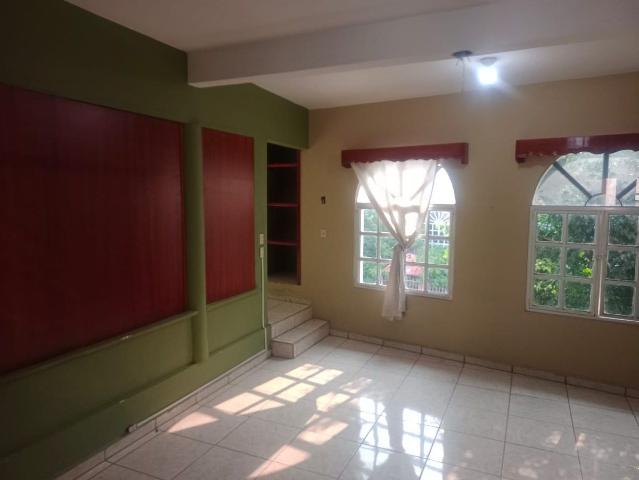 Departamento amplio en renta en Col. Albania Baja