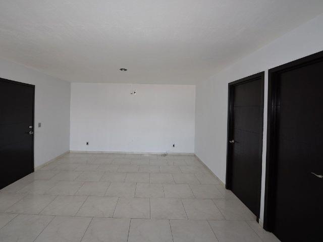 departamento amplio y funcional en zoquipan