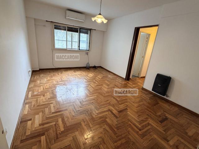 Departamento Alquiler 24 años 3 ambientes, Contrafrente, Este, Falcon, Ramon L Cor. 5400 piso 3, Villa Luro | Argenprop