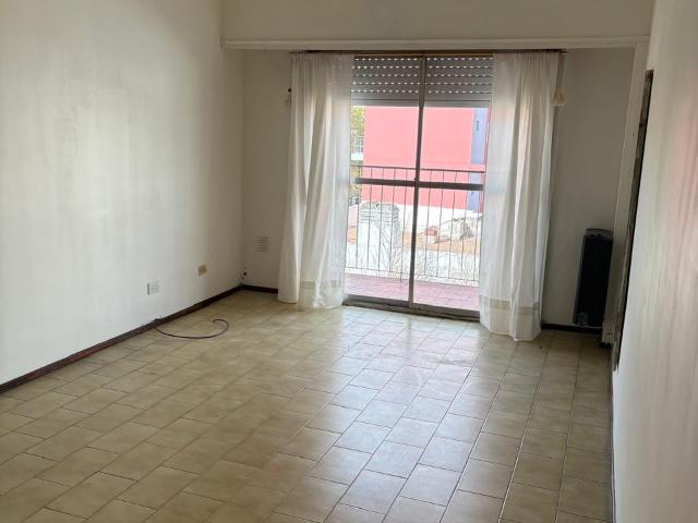 Departamento Alquiler 2 ambientes 25 años, San Martin 200 piso 4, Centro Campana | Argenprop