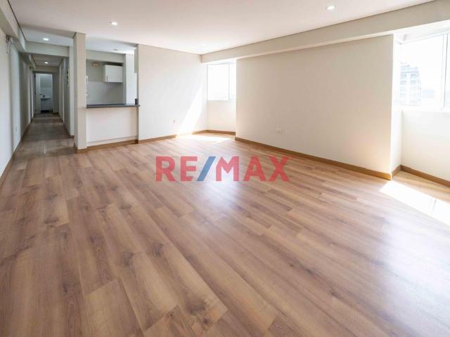 Departamento Alquiler 82 M² + 3 Dormitorios Límite Con San Isidro Por S/2,500! ✨