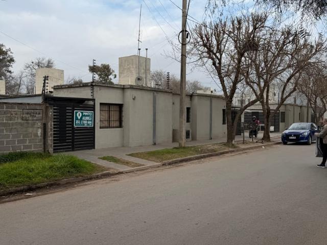 DEPARTAMENTO ALQUILER ARGUELLO 1 dormitorio externo con patio y cochera