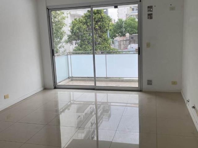 DEPARTAMENTO DOS AMBIENTES CENTRO DE VILLA BALLESTER en Inmomap
