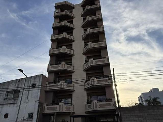 Departamento dos ambientes con balcón y cochera