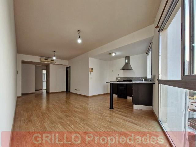 Departamento dos ambientes. dos aires acondic