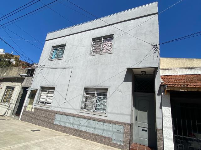Departamento dos ambientes en Alquiler en Bernal Oeste ? 38m?