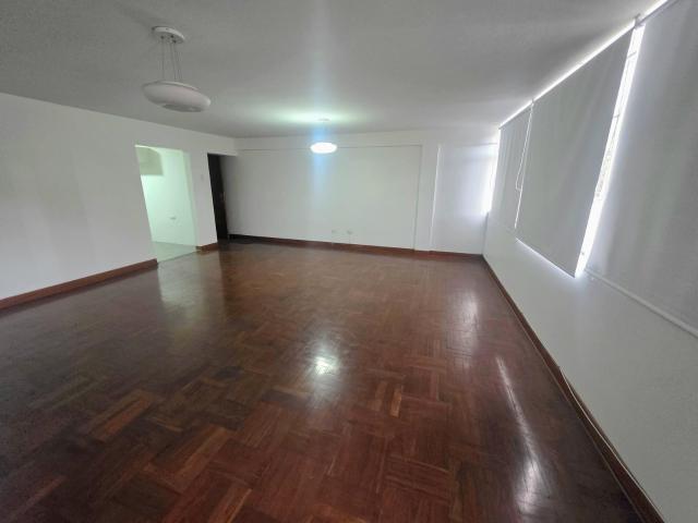 Departamento de 3 dormitorios de ocasión ideal para inversión