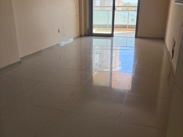 Departamento de 3 Dormitorios en Alquiler con cochera Complejo Alto Villa Sol