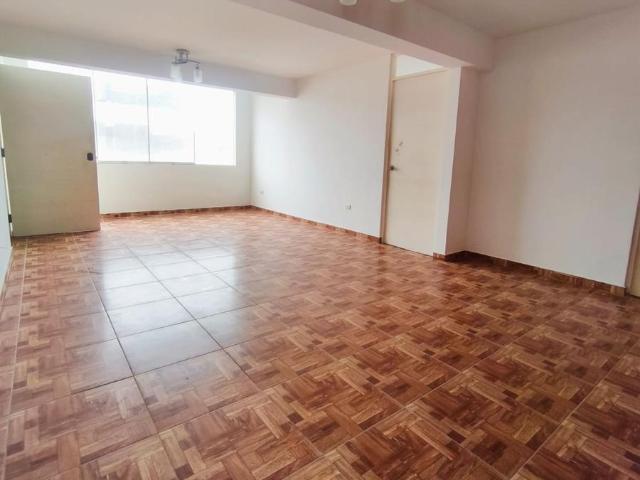 Departamento de 3 dormitorios en Los Cedros de Villa | 82 m² | Sin mantenimiento